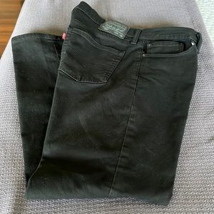 Men’s black Levi’s 541 34x32